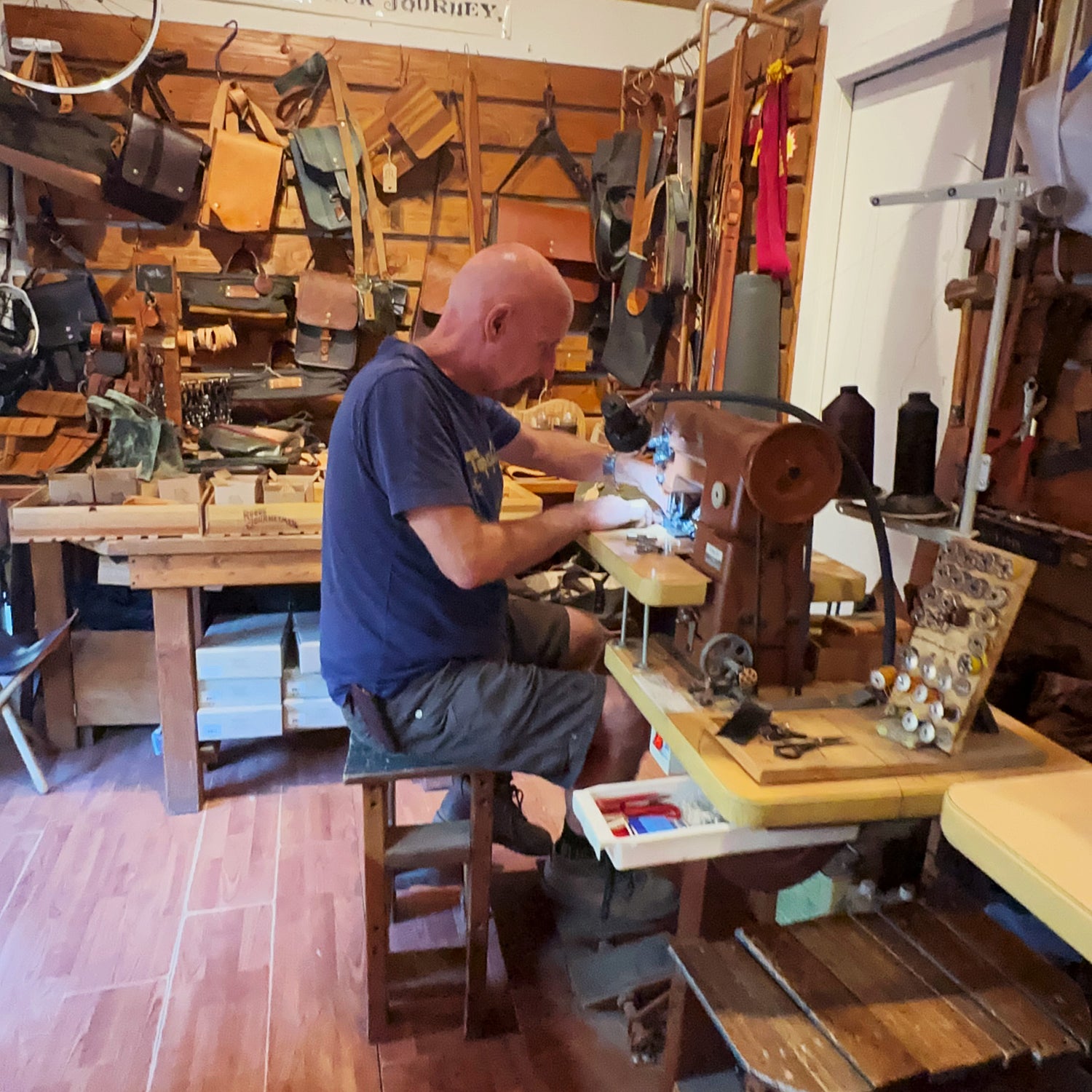 Full Grain Triangle Change Coin Pouch - Hand Made in Topanga, Calif.