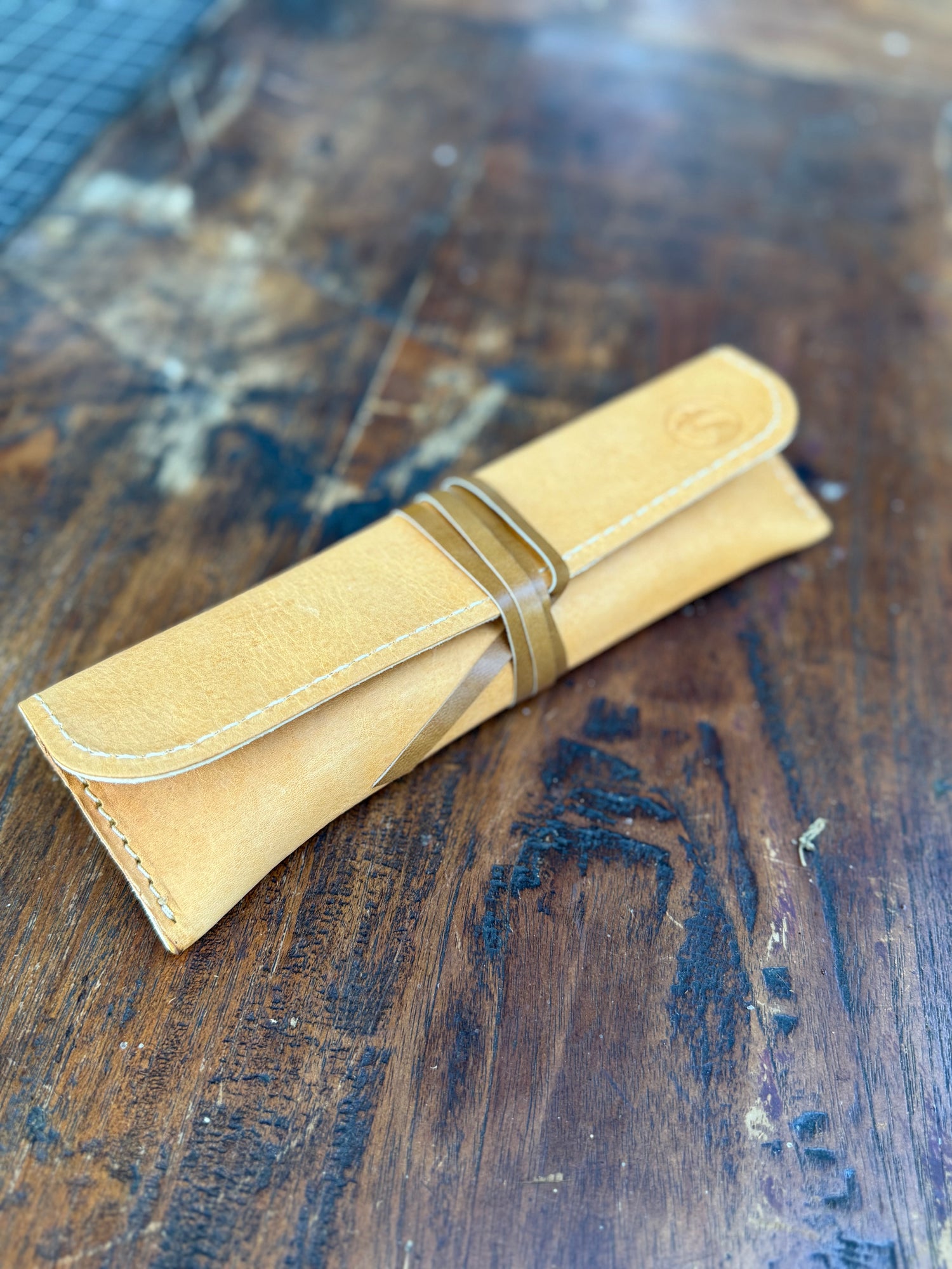Premium LIne Leather Pencil Case that accommodate  standard and  Blackwing Pencils